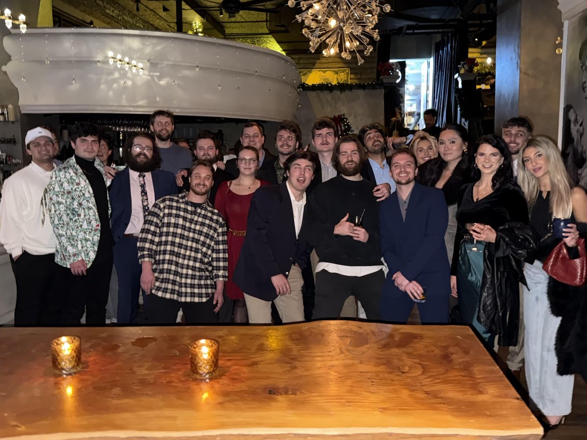 PSP_Sports's tweet photo. Our Charlotte office kicked off the holiday season with festivities @churchandunioncharlotte! 🎉🍾

#pspsports #insidesales #charlottejobs https://t.co/rUt8AaUhSo
