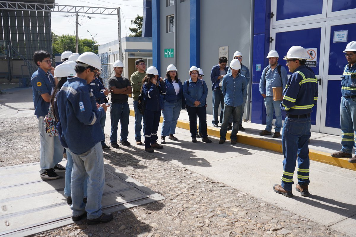 #NotaDePrensa | Estudiantes de la Universidad Privada Boliviana visitaron la Subestación Central de ELFEC.
🤓 Lea la nota completa aquí 👇
ende.bo/noticia/notici…

#SiempreBolivia
#ENDE