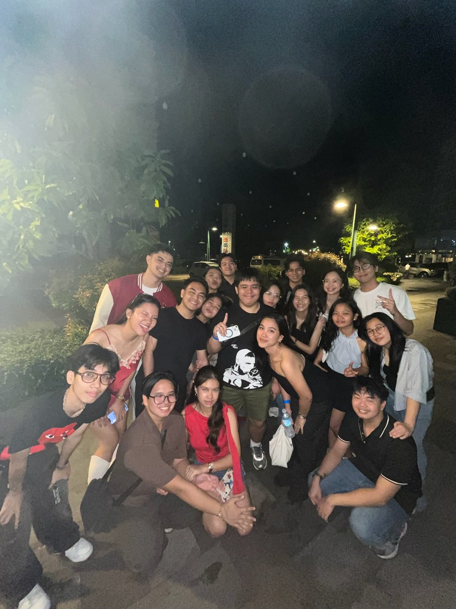 padayaw's tweet photo. AGAIN PLEASEREEEEEETTE https://t.co/LVSJDdkZC1