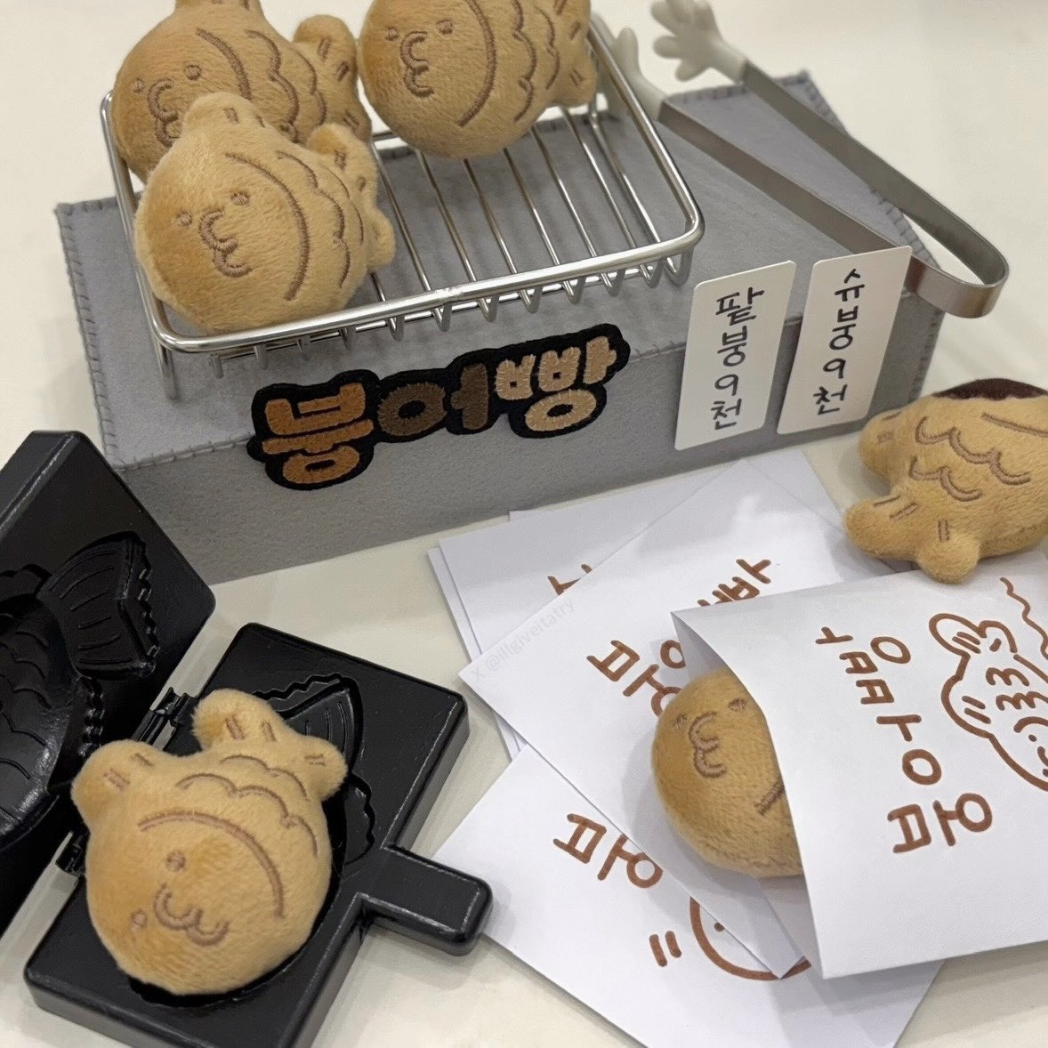 illgiveitatry's tweet photo. 📢 붕어빵~ 팝니다 따끈~따끈한 붕어빵~ 팝니다
https://t.co/KIFrc3t6zL

📦 #RT 추첨 3분께 붕어빵 키링을 보내드립니다
🗓️ 25.12.19(금) 발표 https://t.co/f4h3Cl6mIc
