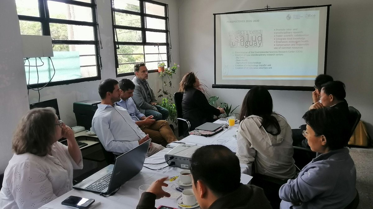 🤝 Uruguay y China refuerzan su cooperación científica, agropecuaria y ambiental.

🌱 Del 10 al 12 de diciembre, una delegación de la Administración Nacional de Silvicultura y Praderas de China visitó Uruguay.

➕ℹ️ Más información 👇
tinyurl.com/2vm4u53a