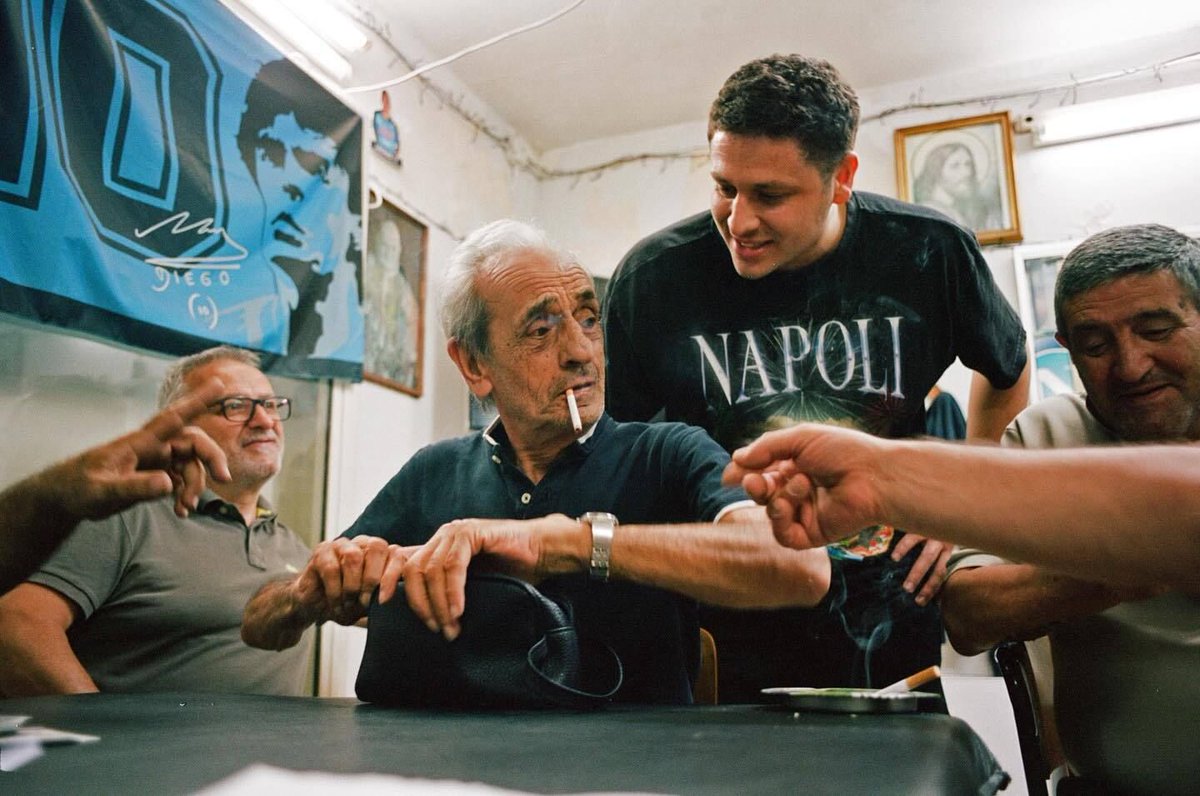 viewsfrance's tweet image. Naples, capturé par Robbie McIntosh pour Loris Giuliano.