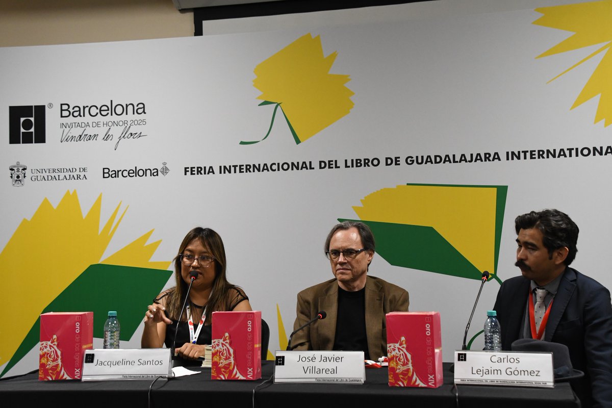 #NoticiasUANL La reconocida colección El oro de los  tigres, en su edición XIV, se presentó en la Feria Internacional del Libro de Guadalajara, como una muestra de la apuesta y el apoyo que la <a href="/uanl/">UANL</a>  hace a la poesía y la traducción.
Nota completa: cultura.uanl.mx/.../entrega-xi…