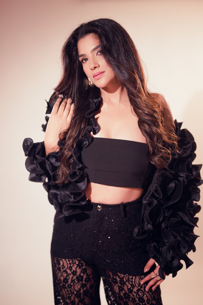 December goes by 🌬️❤️✨