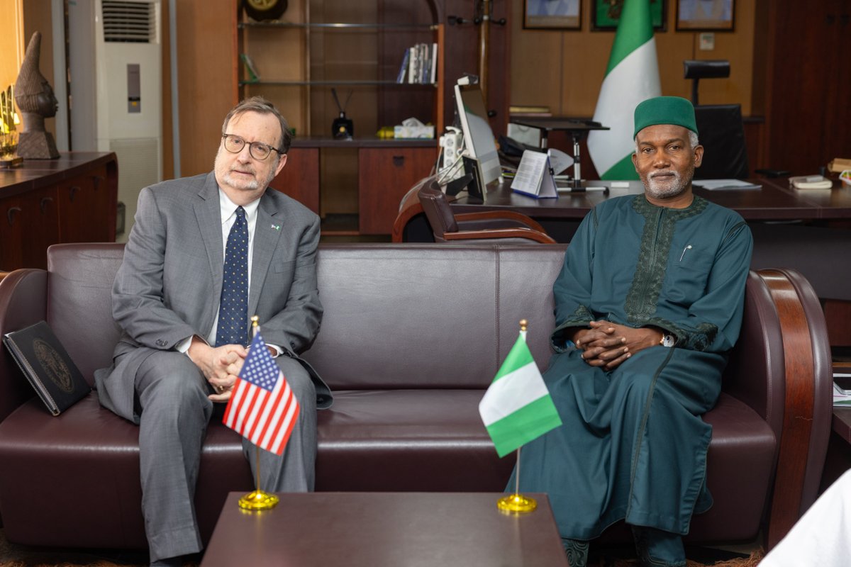 USinNigeria's tweet image. U.S. Ambassador Mills and Nigerian Foreign Minister Tuggar met today to discuss areas of cooperation between our two countries.  The United States looks forward to continuing to work together with Nigeria on issues of mutual concern.