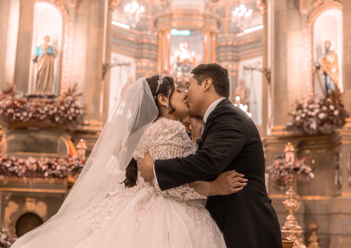 alanmascorrogar's tweet photo. FECHAS DISPONIBLES AGENDA TU EVENTO ESPECIAL RESERVA AHORA YA 2026 📷💕🙏👼🎁🤭✨️♥️ https://t.co/6vlEM3nbIh