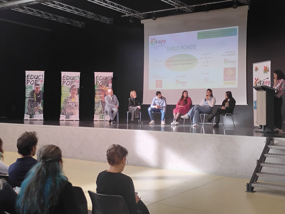 DSDEN82's tweet photo. #crajep La considération et place des jeunes dans la société et les politiques publiques. Le DASEN @LeNormandCyril1 a participé ce matin à la table ronde pour échanger sur la thématique : "leur donner une place ou leur laisser la prendre ?". #sdjes82 https://t.co/DTH49SdrTI