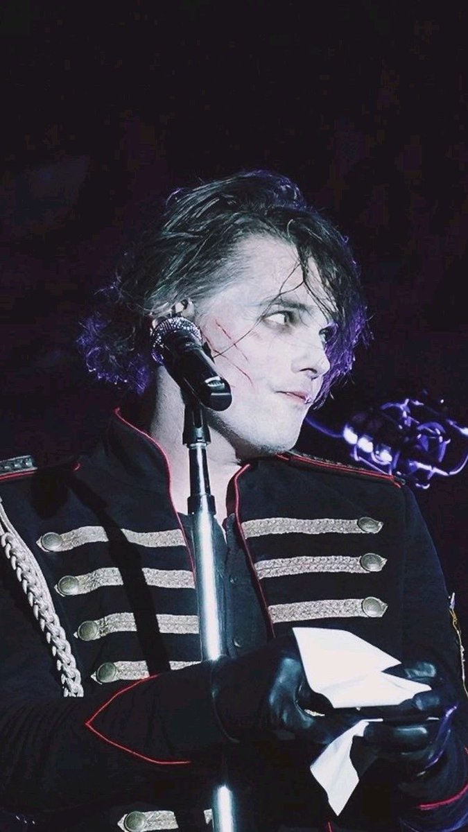 gerard way is older and more beautiful