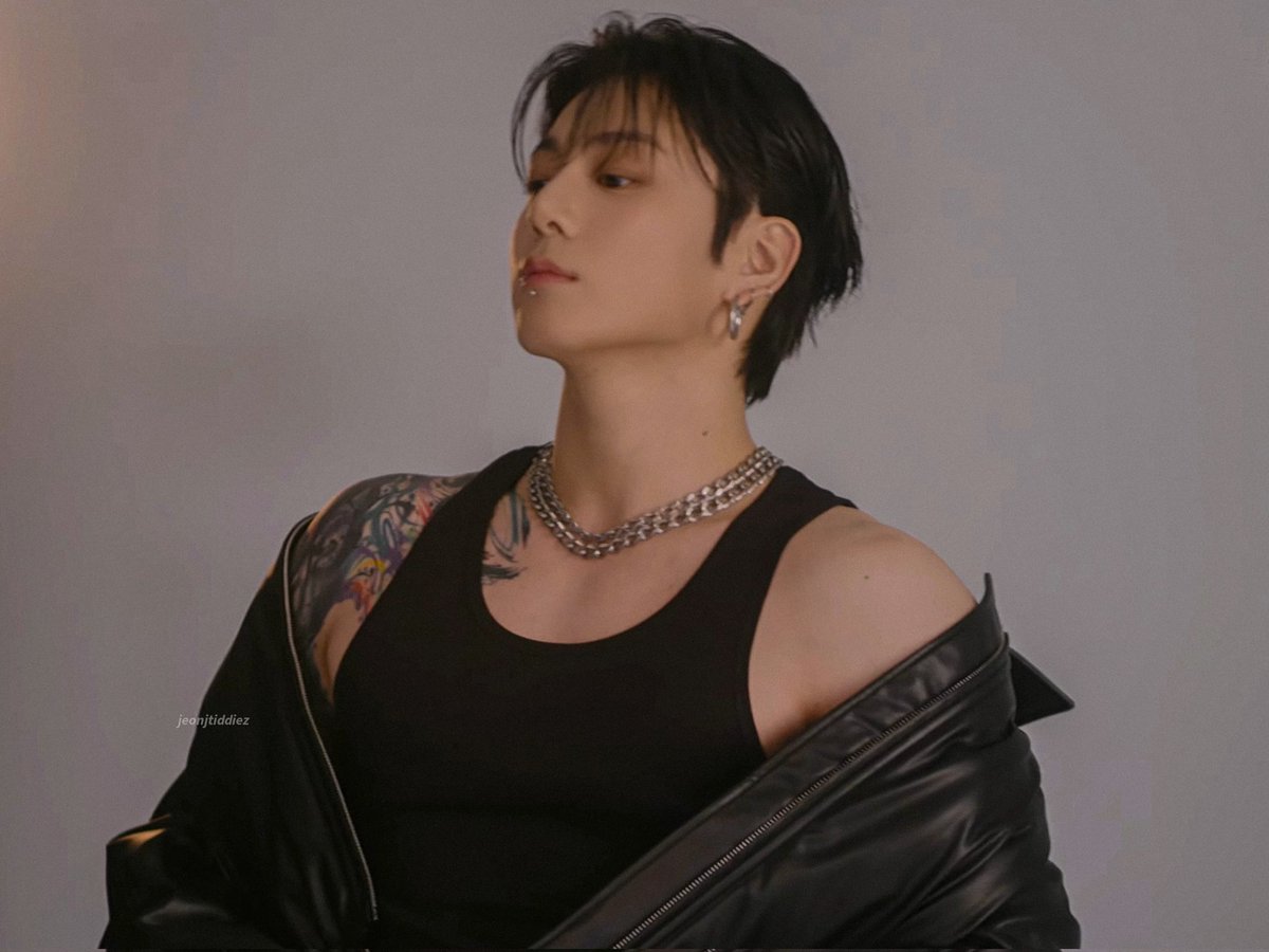 jeonjtiddiez's tweet photo. Officially my favorite Jungkook pictures of 2025 https://t.co/6ybhkac1ff