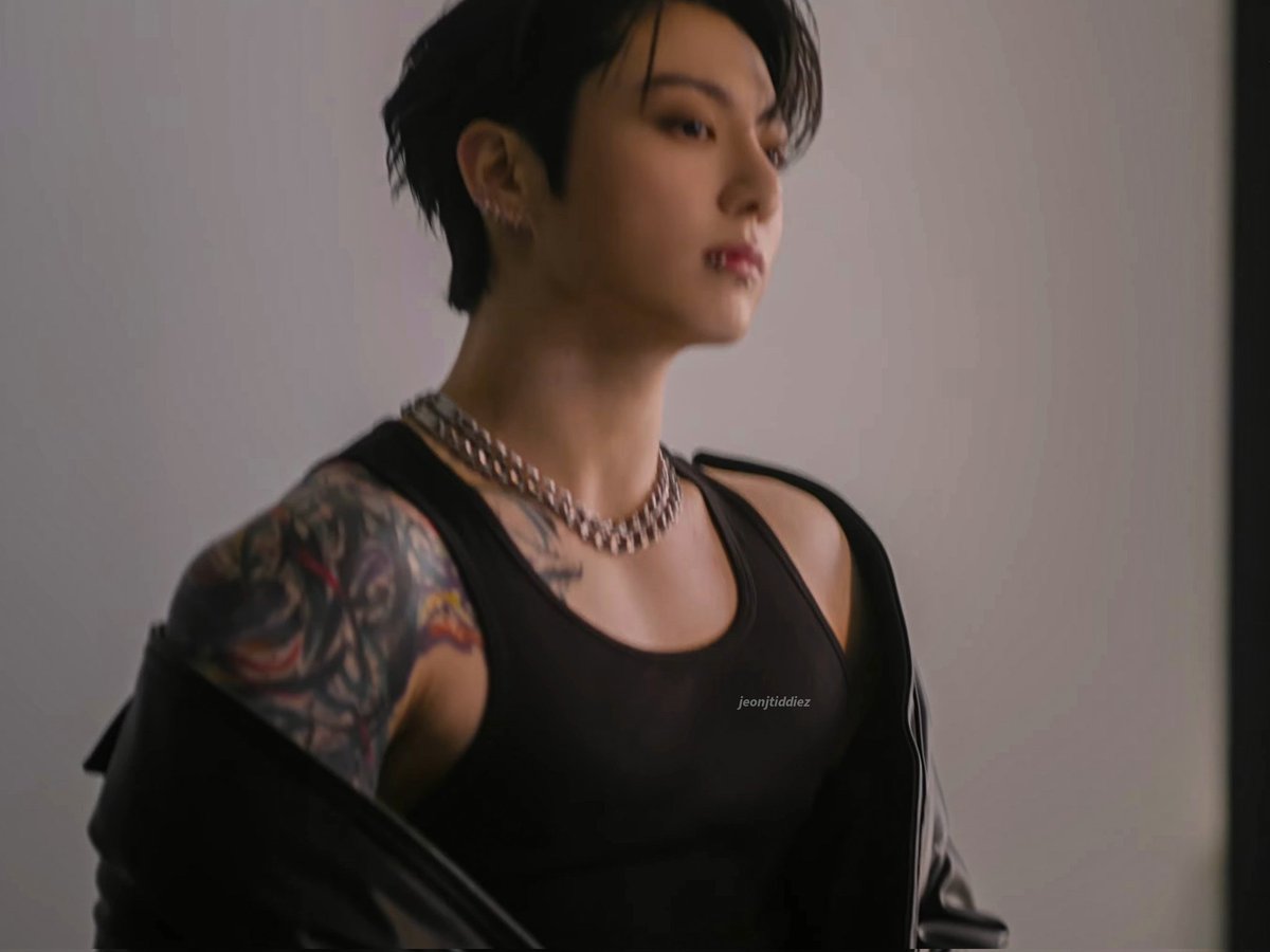 jeonjtiddiez's tweet photo. Officially my favorite Jungkook pictures of 2025 https://t.co/6ybhkac1ff