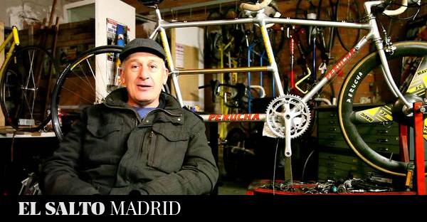 Domingo Perucha gana una última carrera: la Justicia paraliza el desalojo de su taller 🚲 en #LaVentilla #Madrid elsaltodiario.com/chamartin/domi… a través de <a href="/elsaltodiario/">El Salto</a>