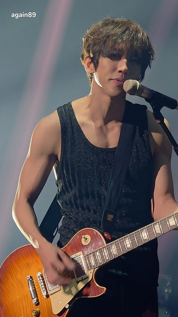 Again894's tweet image. #이승윤
뭔데..