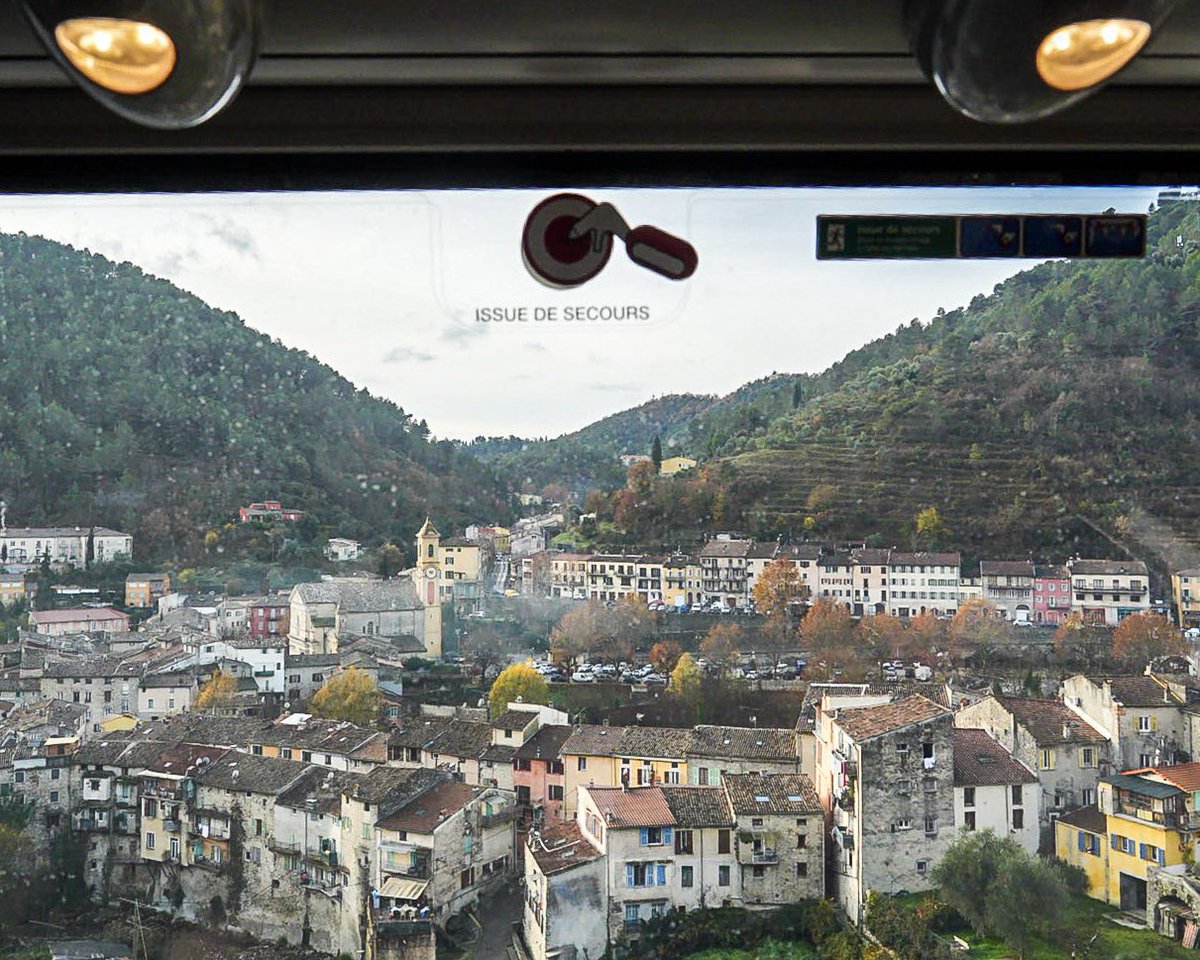 RenaudMuselier's tweet photo. Le Train des Merveilles est de retour dans la Vallée des Paillons et de la Roya !

15 mois de travaux, 74 millions d’€ investis, dont 54 millions d’€ par la Région, nous rendons la ligne aux habitants.

Avec le retour du train : des gares et rames rénovées, une offre renforcée. https://t.co/ck13Ktndz6