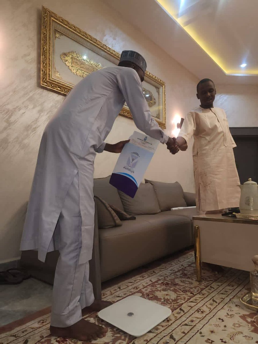 AliShettima18's tweet photo. @EngrBababe reaffirms commitment to Borno youths with major empowerment initiatives.

Maiduguri Engr, Adam Bababe has once again demonstrated strong commitment to youth empowerment in Borno State through a series of impactful initiatives aimed at rewarding
https://t.co/QFcc5Z6Km0 https://t.co/hoM9k0KTjR
