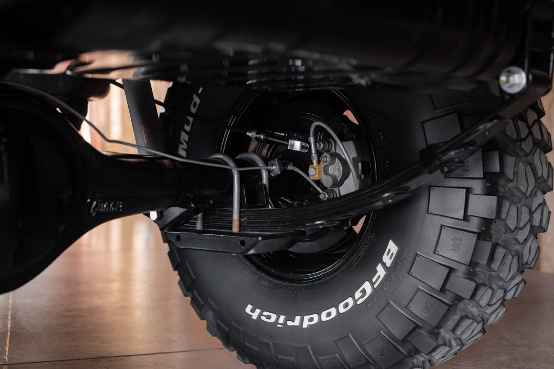 raptorcoatings's tweet photo. Underneath tells the real story. 🔧
Blasted. Epoxy‑primed. RAPTOR‑coated. This chassis is ready for the hard miles.
RAPTOR. Made to Beat the Beating.
📸 @blacksmithgarage #Repost
#BuiltNotBought #RaptorTough #MadeToBeatTheBeating #RaptorLiner #OffRoadLife #DurableByDesign https://t.co/yDIwfTZVfu