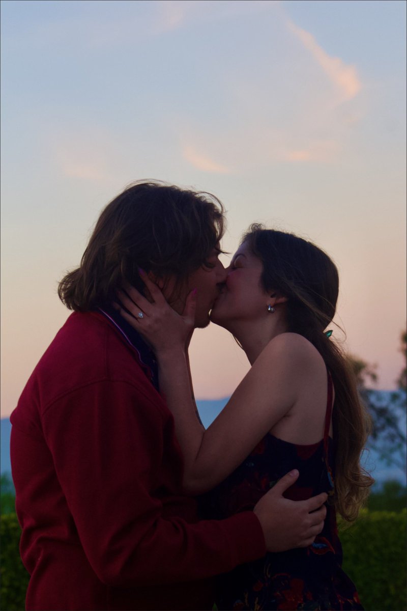 lofi_ho's tweet photo. future mrs. backintown https://t.co/hFiDgtKeDv