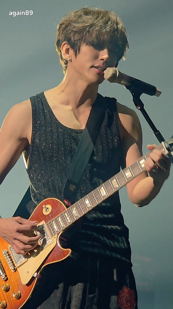 Again894's tweet image. #이승윤
감은눈도