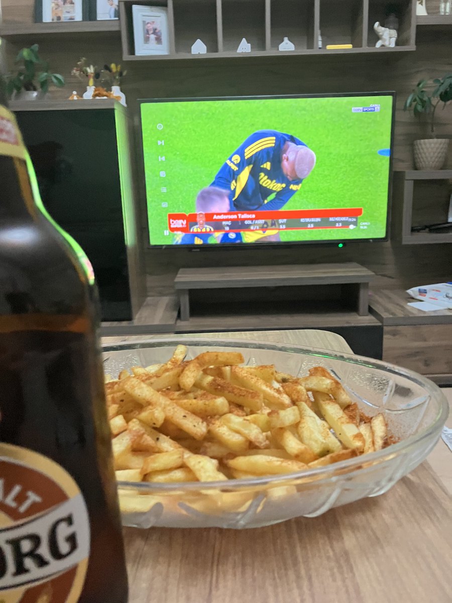 MahmutCengiz59's tweet photo. Sensin hayatın tadı. Yaşa #Fenerbahçe #FenerinMaçıVar #fenerinmacivar https://t.co/coKYBkxvJW