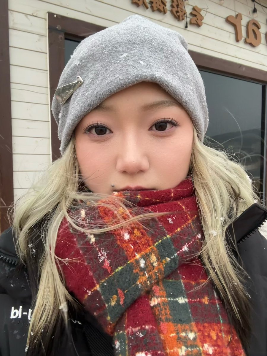 lalalala_LLLL's tweet photo. 终于圆了看海边雪景的愿望

希望下次可以带未来老婆一起看～

#4i
#iiii 
#4i女s https://t.co/Uarcle1KKE