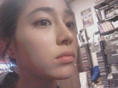 내가 좋아하는 여자 얼굴
수지 박신혜 표예진 이민정
먼가 타고난 이목구비 자체는 넘 귀엽고 청순한데 뭔가 고혹적인 느낌도 약간씩 있어서 넘 좋아