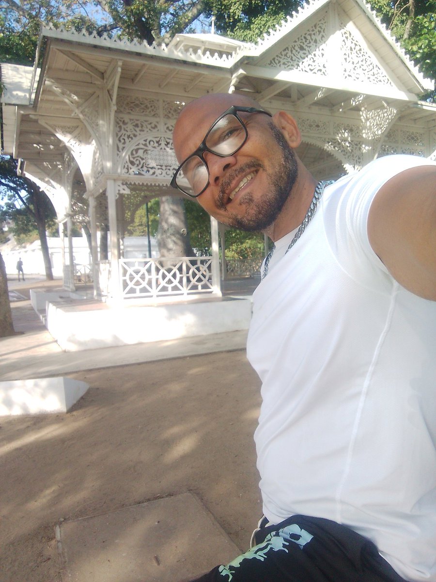 Varon Velludo (@tuliolove69) on Twitter photo 