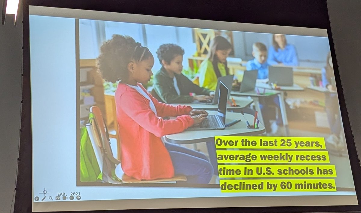 Carly Wright tweet media