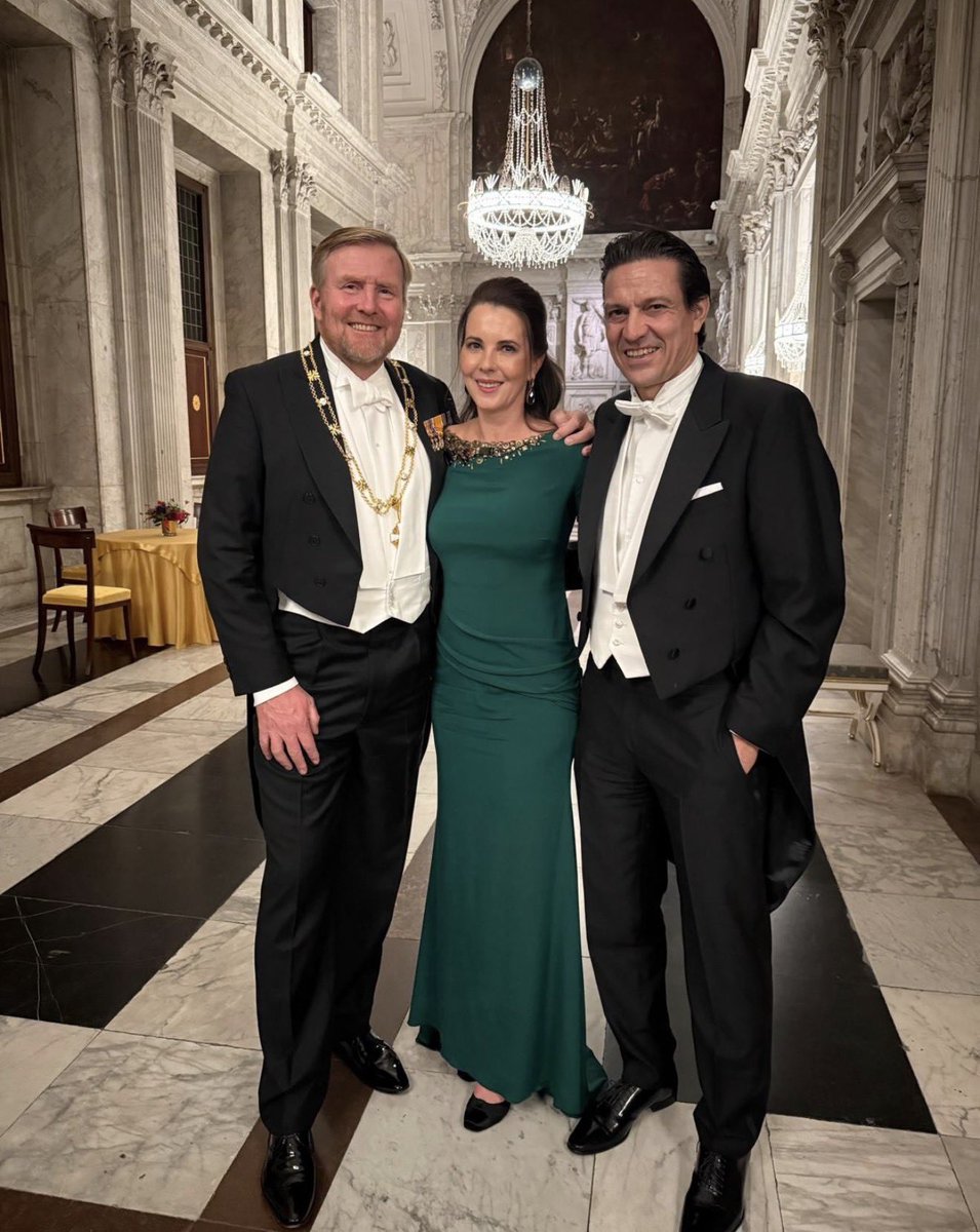 Pak Schaal tweet media