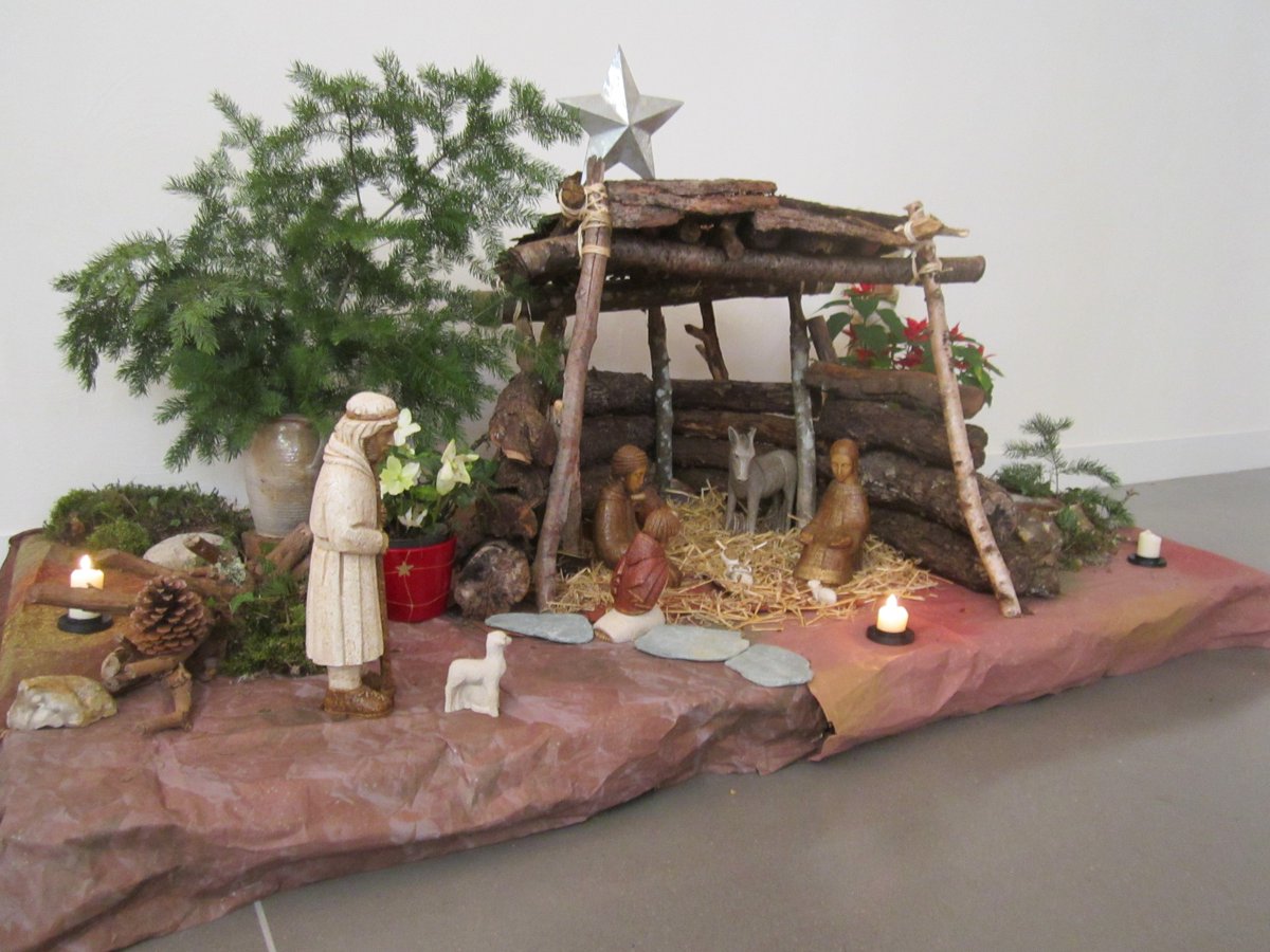 VieMonastique's tweet photo. Sainte fête de Noël à tous ! https://t.co/pe6X7nftjV