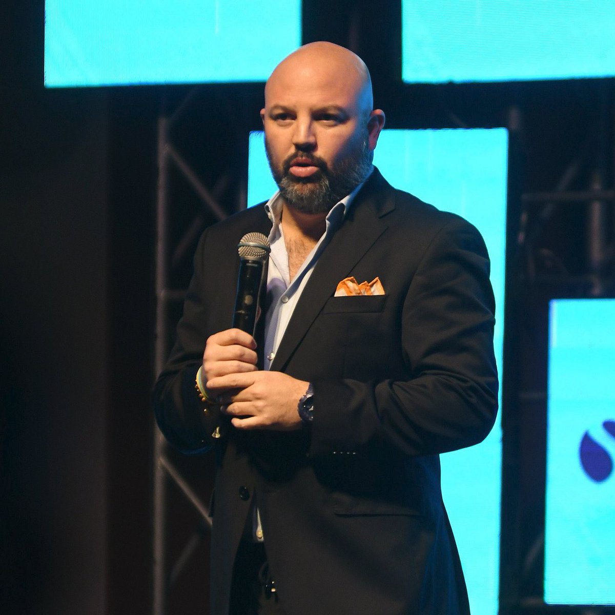 4 AÑOS MÁS AL FRENTE DE LIGAPRO🇪🇨 

<a href="/miguelloor/">Miguel Angel Loor</a> el dia de hoy ha sido reelecto como Presidente de <a href="/ligaprocorp/">LigaPro Corporativa</a> por 4 años más. 

La reelección se dio con una amplia mayoría de votos, 23 a favor de 25 votantes. El único equipo ausente fue Libertad de Loja.