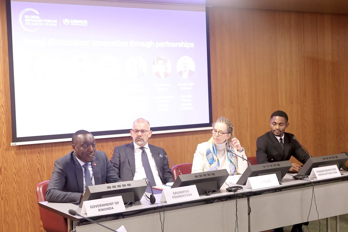 RwandaEmergency's tweet image. On the sidelines of the Global Refugee Forum opened today in Geneva, PS @NgogaAristarque spoke on the panel “𝗥𝗲𝘁𝗵𝗶𝗻𝗸𝗶𝗻𝗴 𝗥𝗲𝗳𝘂𝗴𝗲𝗲 𝗙𝗶𝗻𝗮𝗻𝗰𝗲: 𝗜𝗻𝗻𝗼𝘃𝗮𝘁𝗶𝗼𝗻 𝗶𝗻 𝗮𝗻 𝗘𝗿𝗮 𝗼𝗳 𝗠𝗼𝘂𝗻𝘁𝗶𝗻𝗴 𝗣𝗿𝗲𝘀𝘀𝘂𝗿𝗲𝘀.” He highlighted Rwanda’s experience in…