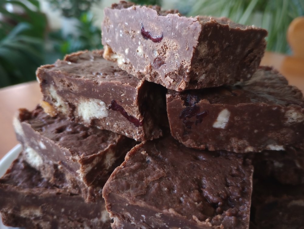 🥧 Don’t let festive treats go to waste! A shocking 74 million mince pies end up in the bin at Christmas 😱

Give your leftovers a second life with this crowd-pleasing Christmas tiffin!👉 Try the recipe here: foodsavvy.org.uk/cook/christmas… #FoodSavvy #SavvyChristmas