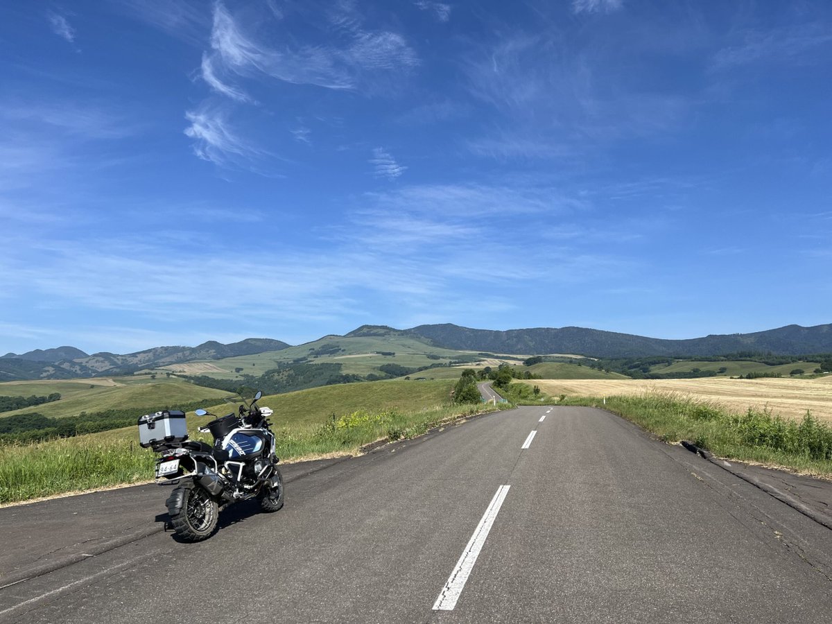 CryptoMotoApp's tweet photo. Hokkaido is where motorcycle touring in Japan reaches its purest form. 🏍️🇯🇵
Endless roads, vast landscapes, and a sense of freedom that makes every ride unforgettable.
#cryptomoto #Hokkaido #MotoTouring #RideJapan #OpenRoads https://t.co/eKeFt5ZSsQ