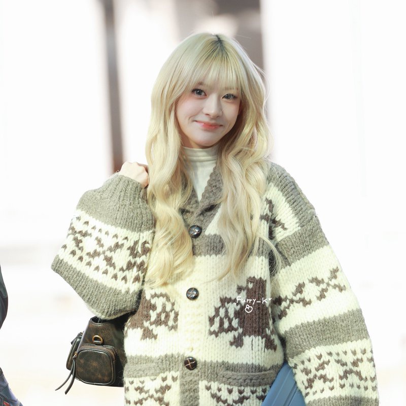 acarinadeww's tweet photo. #deonsseni 🧥⛄ winter season https://t.co/X8dlbbMUon