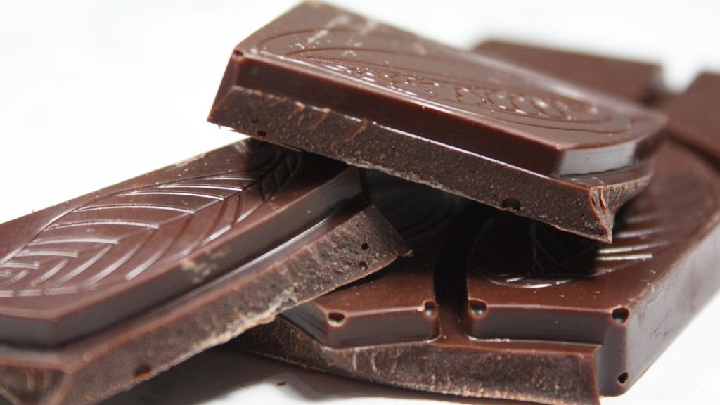 Market_Reports's tweet image. 🍫 As consumer awareness around food sensitivities, celiac disease, and #CleanLabelProducts grows, #GlutenFree #chocolate is no longer a niche, it’s a fast-growing global segment: bit.ly/3XR38Sl

#GlutenFreeChocolate #ChocolateProducts #GlutenFreeProducts
