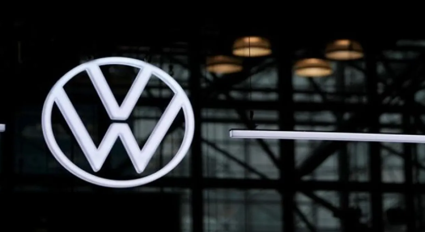 مغامرة فولكسفاغن داخل الصين.. سباق سرعة وابتكار في أكبر سوق سيارات بالعالم 