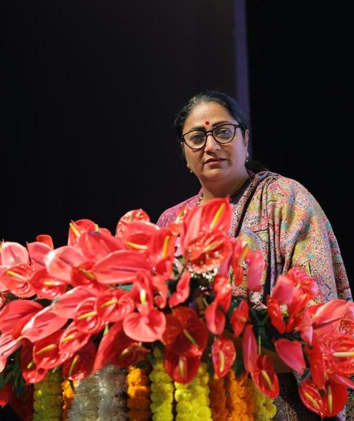 Megh Updates 🚨™ tweet media