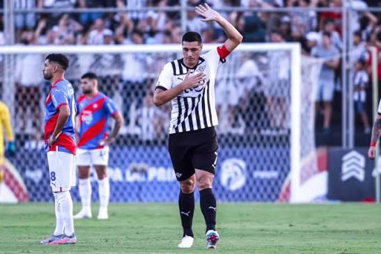 FALG1080am's tweet photo. "Tacuara" Cardozo desea cerrar su carrera en #Cerro los próximos seis meses.

El jugador ya recibió ofertas de dos equipos a nivel local #AM1080 https://t.co/Ap1d4DYYsT