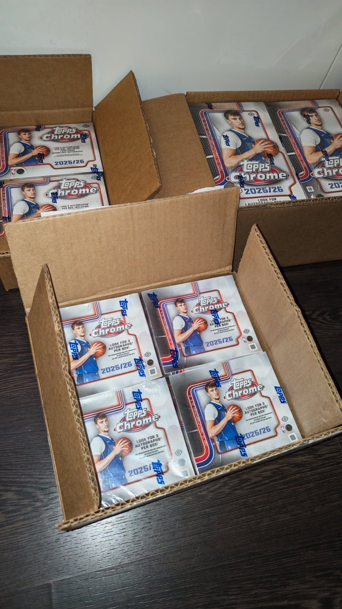 darizard9's tweet image. Topps Chrome Basketball 2025-26 ya está en casa