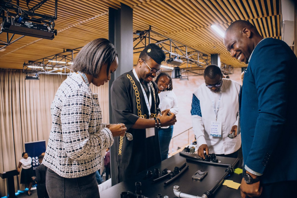 Rwanda_Edu's tweet image. This morning, Min. of State @ClaudetteIrere   joined BluLever at the Artisan Blueprint Symposium, where discussions focused on introducing standardized trade qualifications in Rwanda, starting with the plumbing and electrical trades.
The Minister commended the initiative, noting…