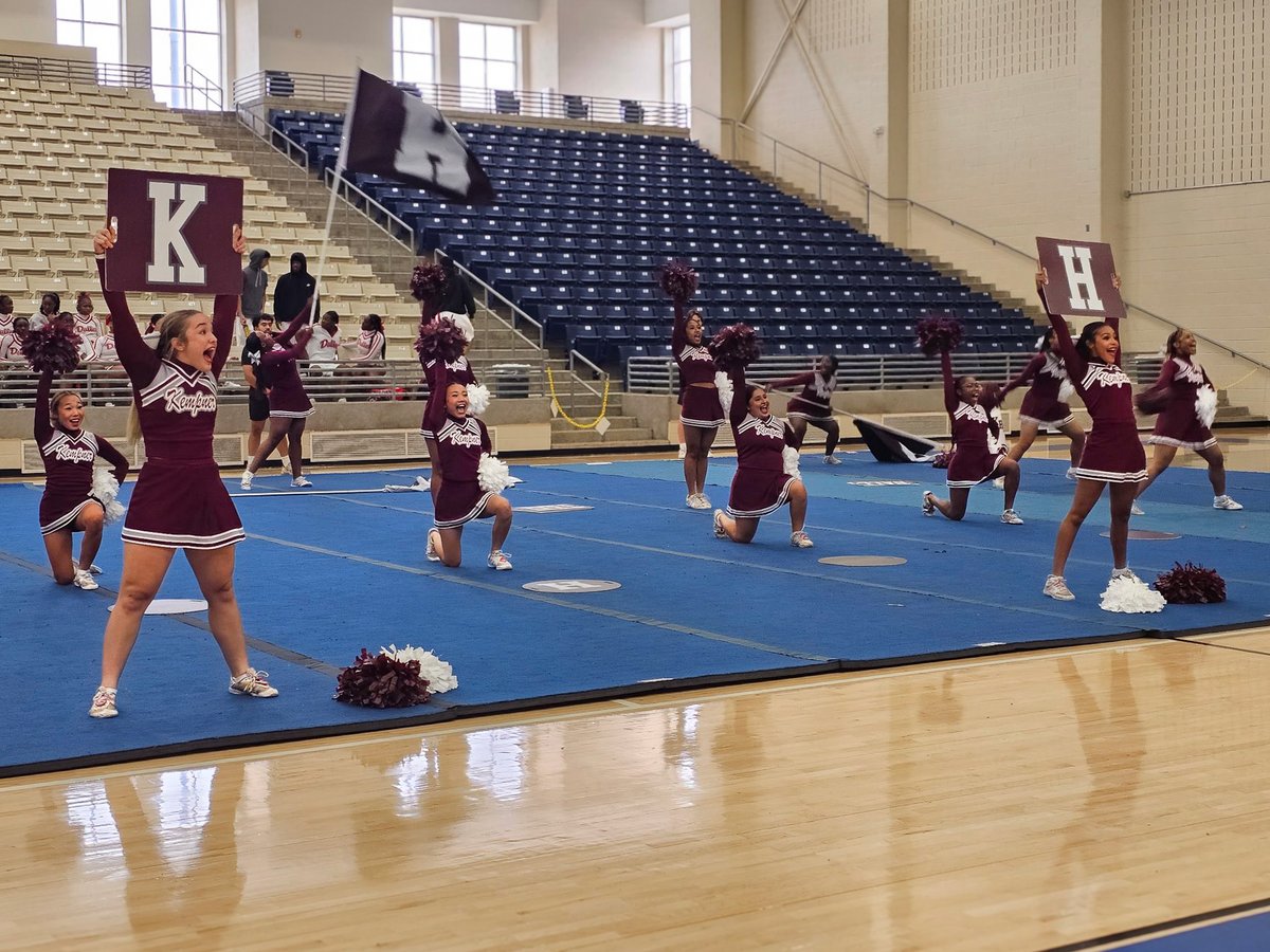 FortBendISD's tweet image. 📣 Ready. Set. Cheer!

Over the weekend, @FBISDAthletics held the annual FBISD Cheer Showcase, where all 12 FBISD high school cheer teams showed off their energy, precision and school pride.

Congratulations to the Clements High School Ranger Cheerleaders @ClementsCheer on a…