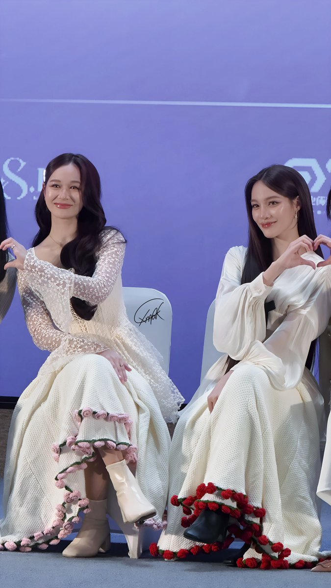 gtxmrk's tweet photo. ความทรงจําที่ดี 🥰

#nurdesoraya 
#TKphinyanech 
#TKNur https://t.co/wMv2lERrEA