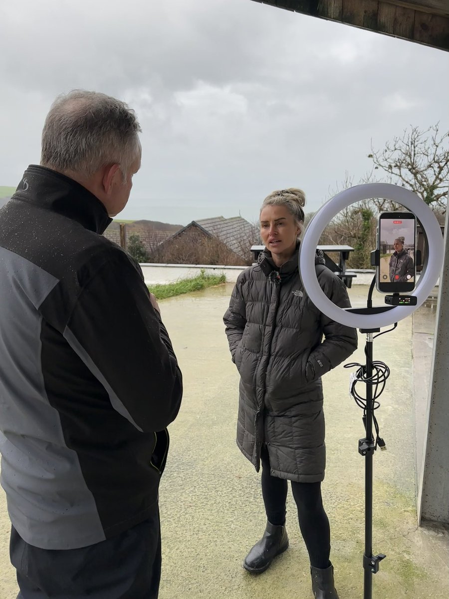 Brilliant day filming at <a href="/rebcurtis/">Rebecca Curtis Racing</a>’ yard talking all things Haiti Couleurs ahead of the Welsh Grand National at <a href="/Chepstow_Racing/">Chepstow Racecourse</a>!🎥

Content coming 🔜…

#HorseRacing