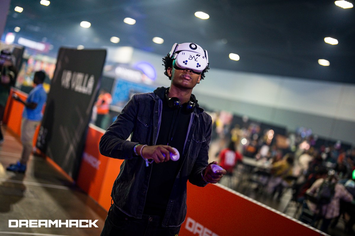 DreamHack North America tweet media