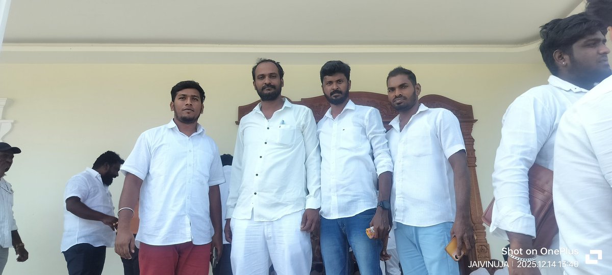 jaidmk28's tweet photo. நேற்று நடந்துமுடிந்த 91 சட்டமன்ற தொகுதி அடங்கிய வடக்கு மண்டல இளைஞர் அணி நிர்வாகிகள் சந்திப்பு நிகழ்ச்சியில் கழக இளைஞர் அணி திருவள்ளூர் கிழக்கு மாவட்ட சமூக வலைதள அமைப்பாளர் @prathapradio அவர்களுடன் இணைந்து நிகழ்சியில் கலந்து கொண்ட போது 
@Udhaystalin @VallurRameshRaj @arivalayam https://t.co/lc7er8pe3l
