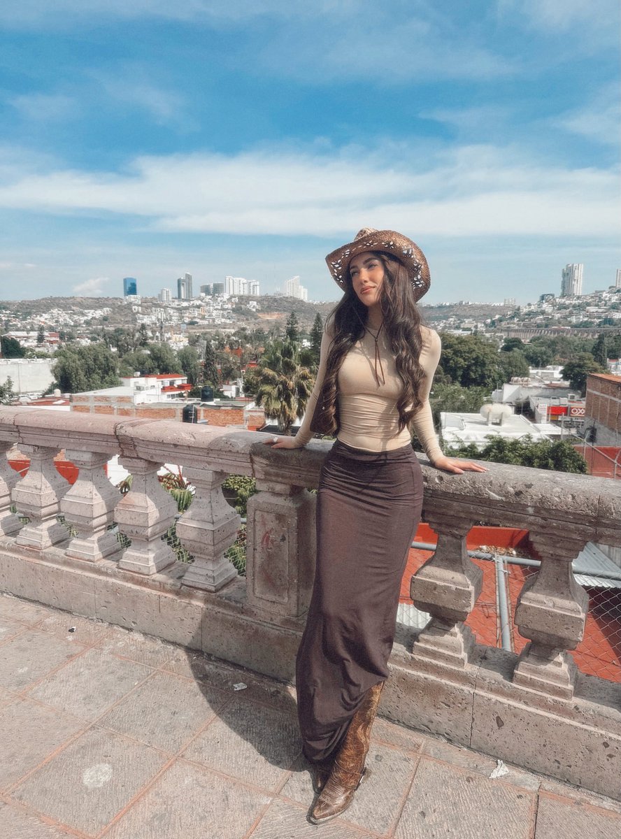 Nikkole Teja tweet media