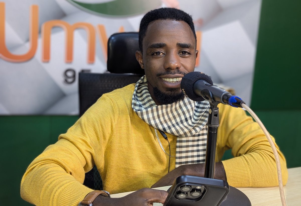 umwezifm's tweet photo. Turi mu mwanya w'ikiganiro #BoxtoBox cyibanda ku busesenguzi bw'amakuru ya sports avugwa mu mahanga, by'umwihariko i Burayi.
Ntugacikwe!
🗓️: Kuwa Mbere - Kuwa Gatanu
⏰: 16h00 - 19h00
#Umwezi https://t.co/yGkigrHUD4