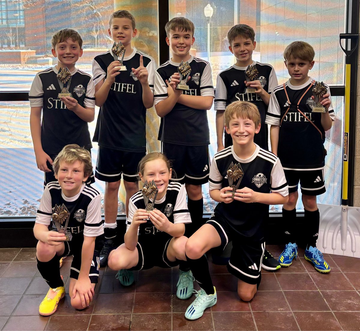 Congratulations to the DASC 2015 boys team Silver!
They were the Champions of the U12 Boys Gold Division at the Viking Futsal Challenge over the weekend.
🏆👏
#Champions
#morethanaclub