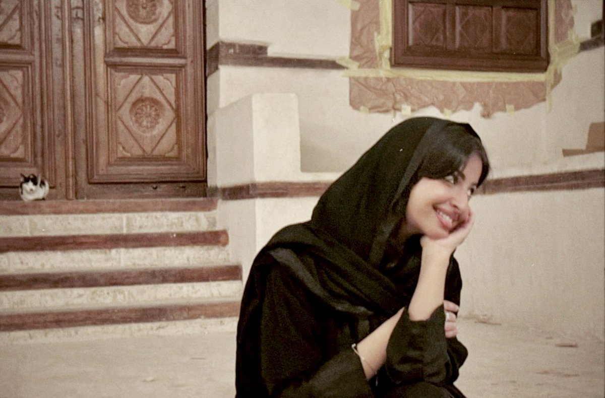 mmanar__'s tweet photo. أنا و🐈 على أرصفة البلد https://t.co/330FYNMI7I