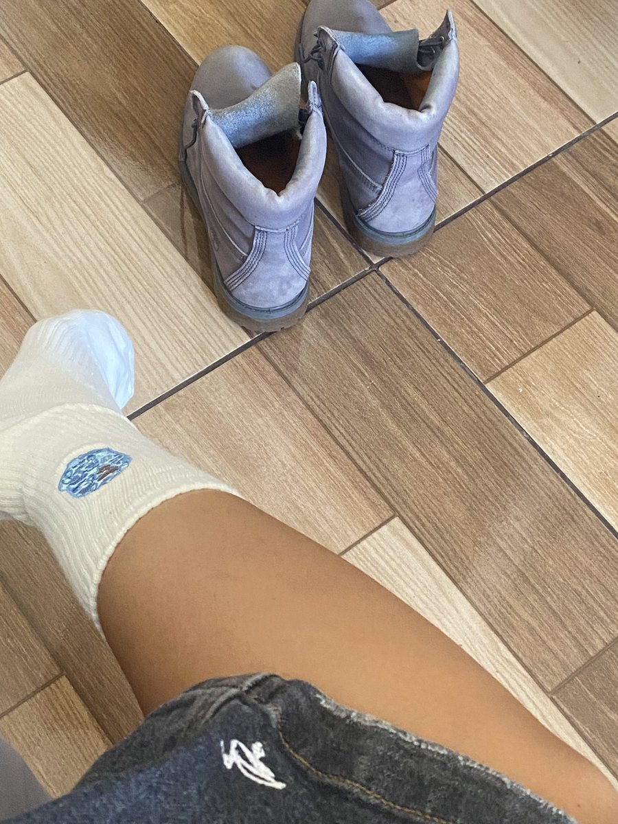 BIG RIRI tweet media
