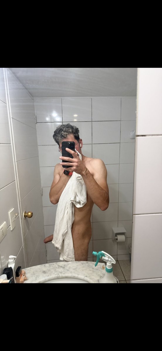 frankdcb's tweet photo. #Gays #Chile a bañarse https://t.co/0ZLG0jfuRD